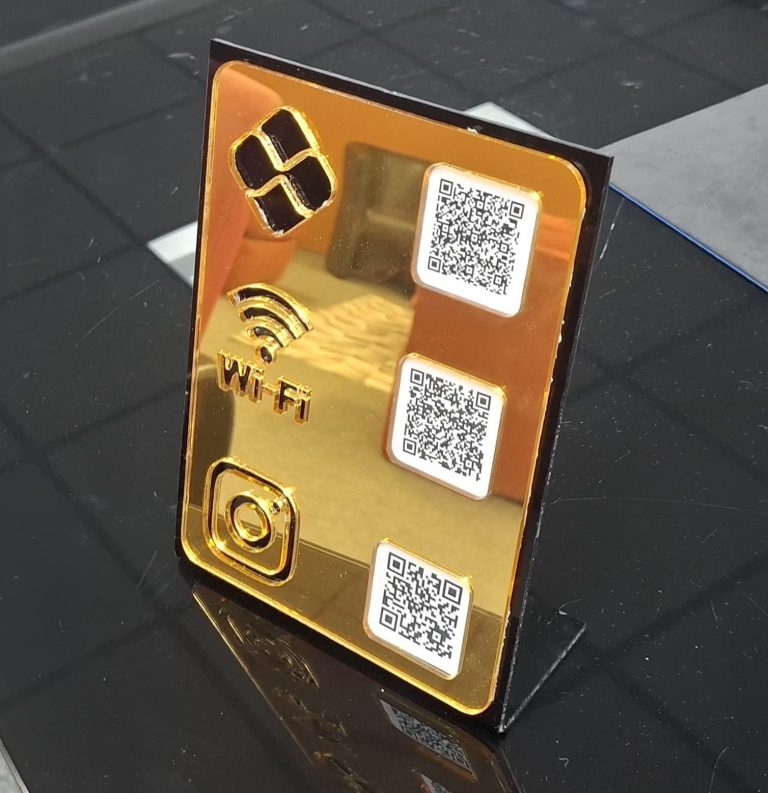 Display de qr code, pix  em acrílico espelhado 